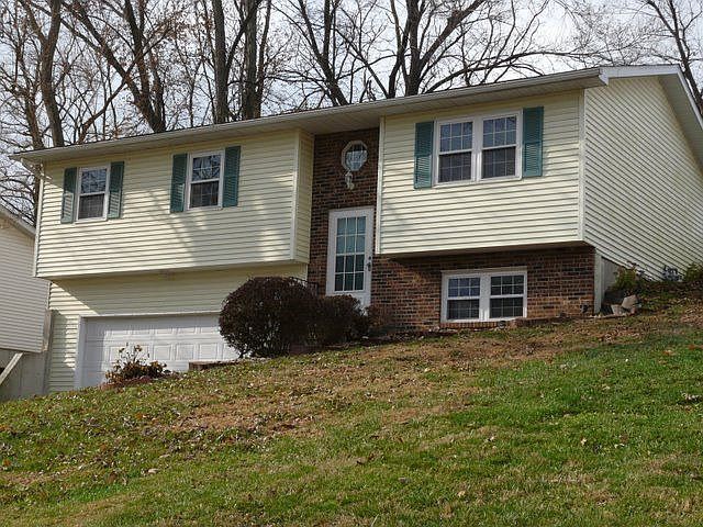 1st image of 228 Lake Hillcrest Dr