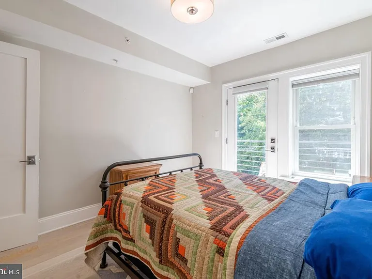 3918 W St NW #6 — Photo 11