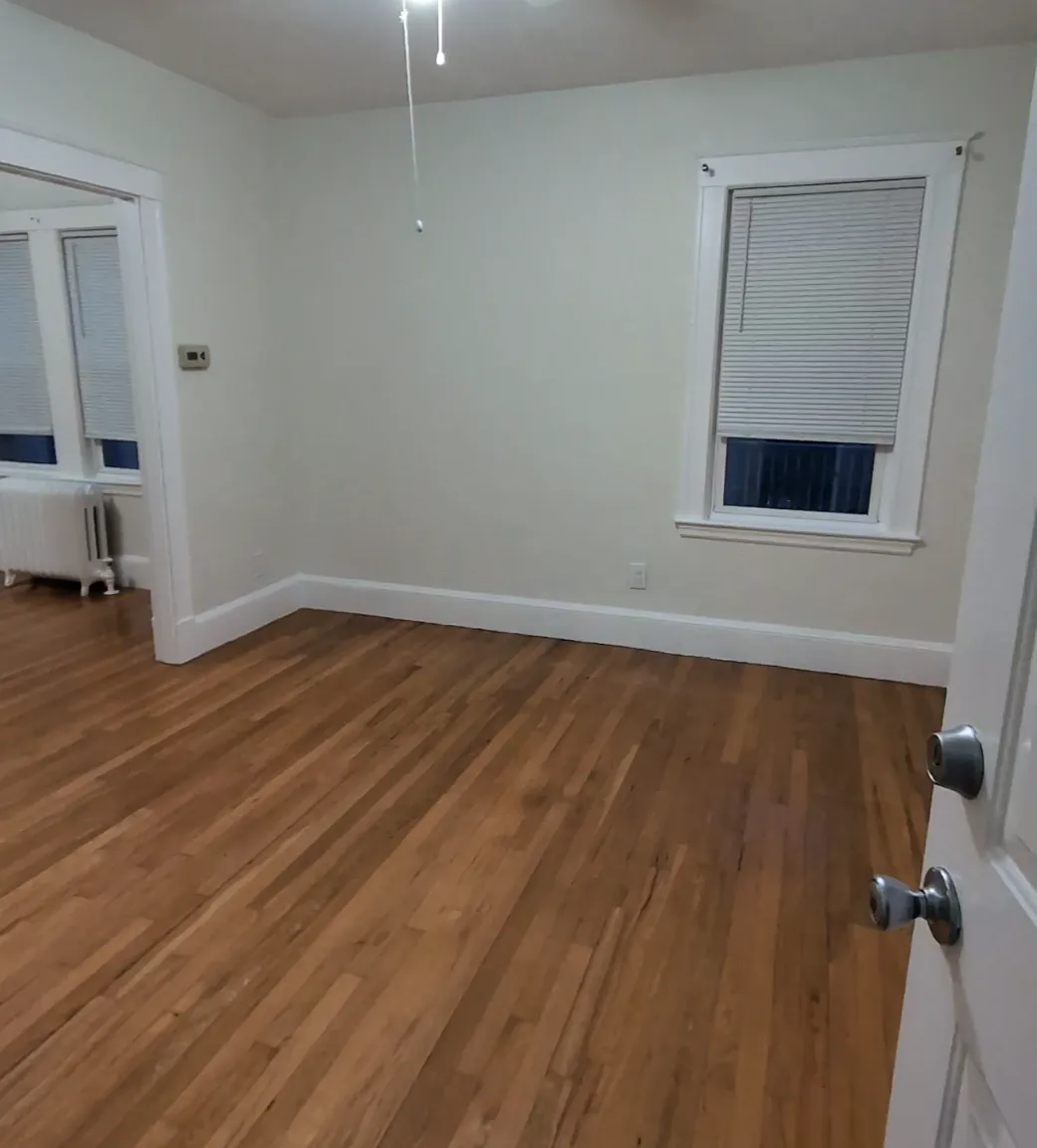 2 bed, 950 sqft, $2,600 — Photo 2