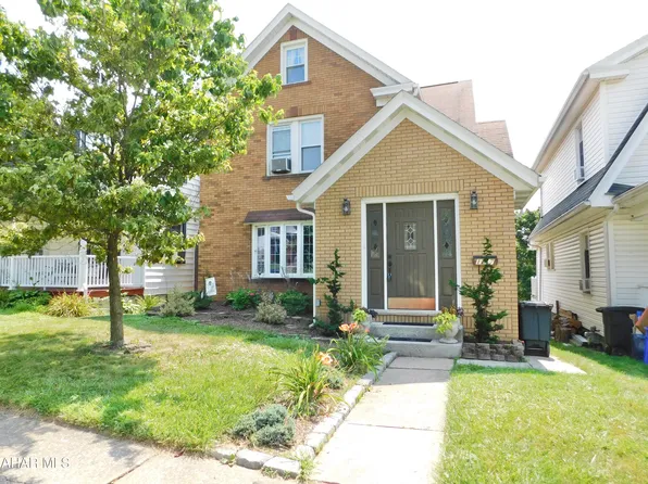 1217 25th Ave, Altoona, PA 16601