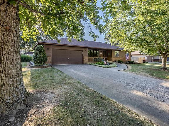 5th image of 1425 Lana Dr