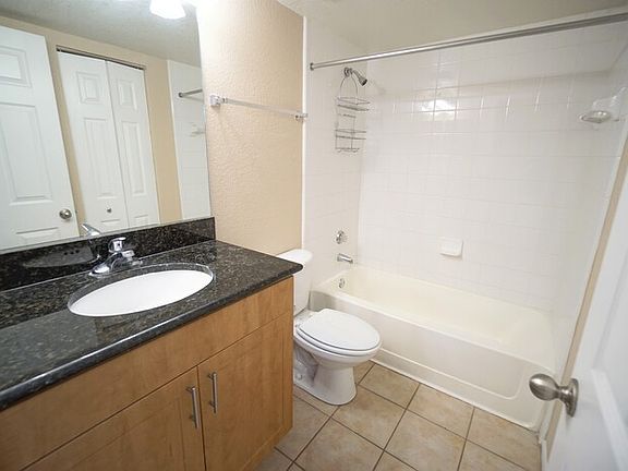 3rd image of 5748 Baywater Dr #4