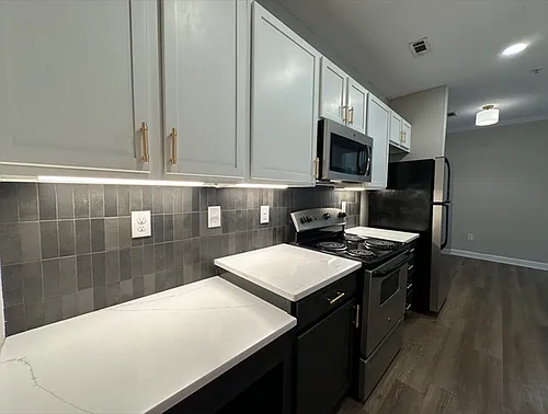 29 North Photo 1