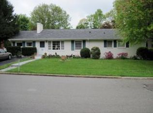 2785 Bluefield Blvd SW, Roanoke, VA 24015