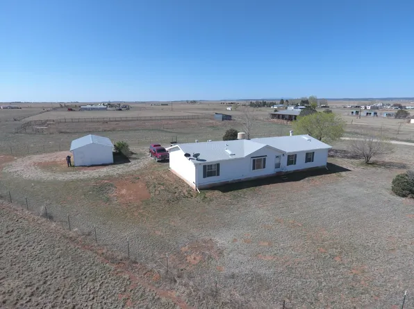 822 Dinkle Rd, Moriarty, NM 87035