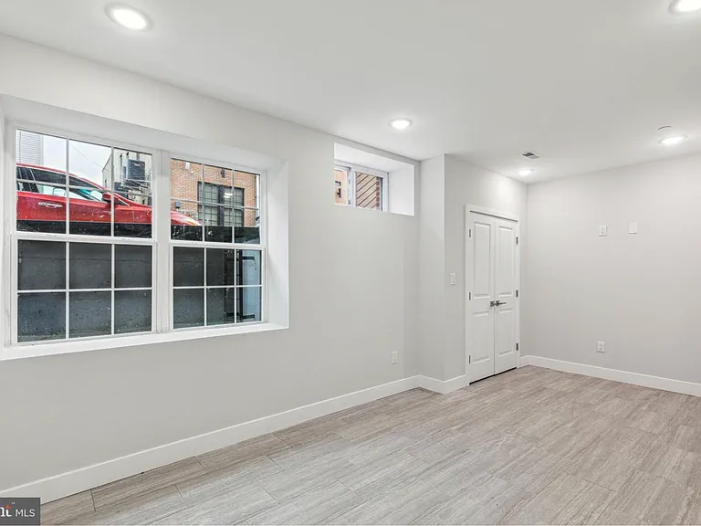 1840-42 N Gratz St #1 — Photo 16