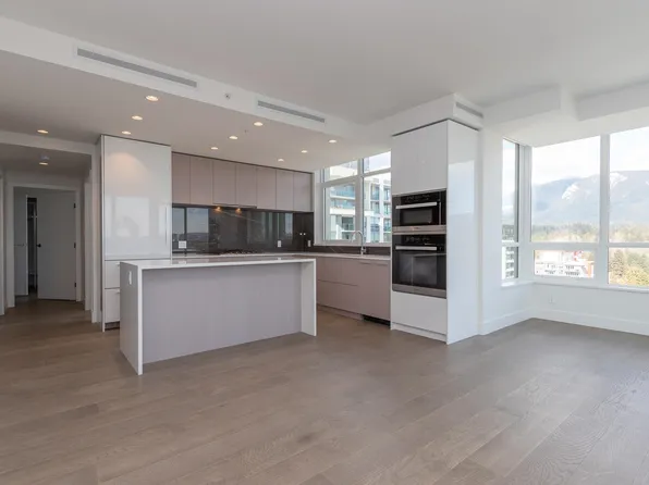 1632 Lions Gate Ln #1701, North Vancouver, BC V7P 0C5