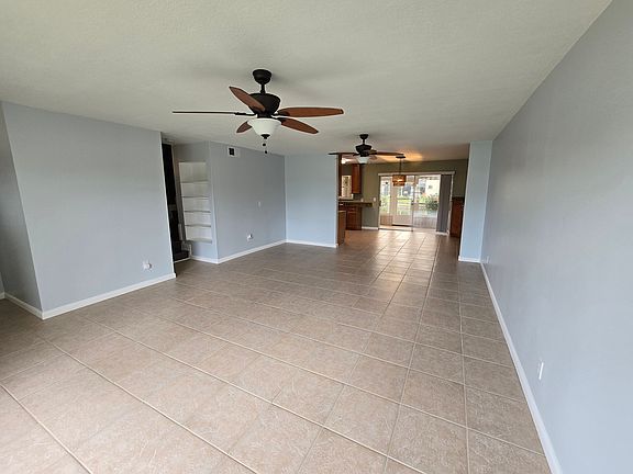 4th image of 412 Dove Ln #6