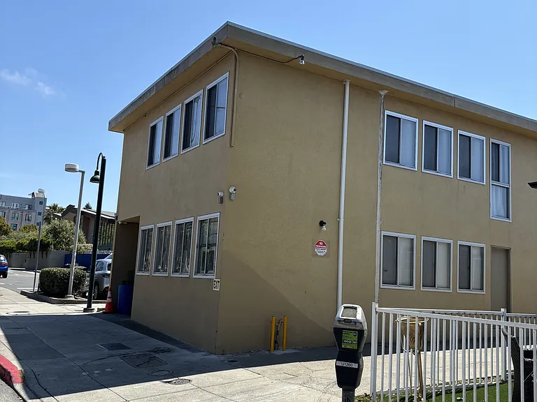 1280 University Ave #B — Photo 7
