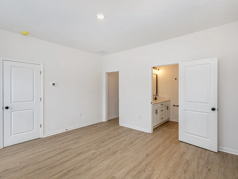 1205 Lomax Ave — Photo 32