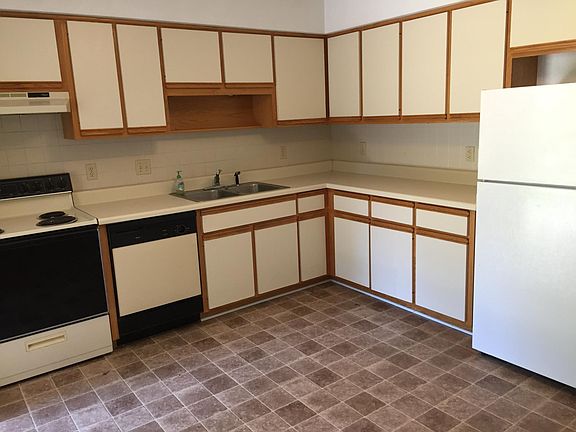 4th image of 364 Dalewood Ave