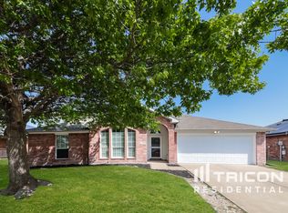 104 Meadow Ridge Dr, Anna, TX 75409