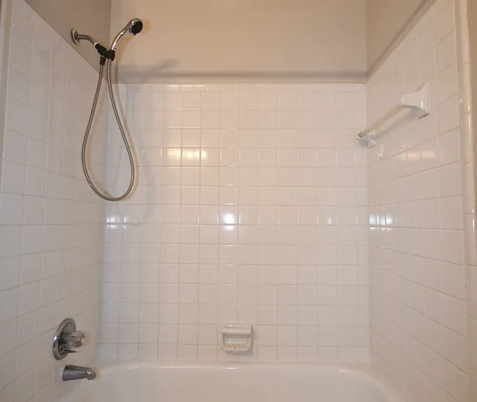 4216 Shady Oak Dr — Photo 8