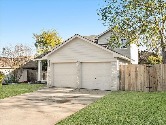 4th image of 218 Crystal Knoll Blvd