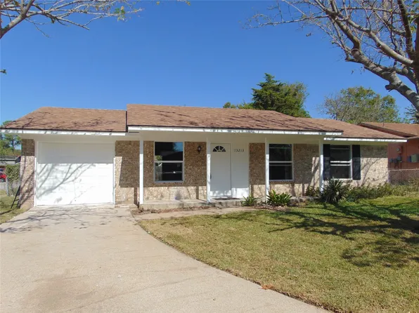 13213 Kings Mountain Dr, Balch Springs, TX 75180
