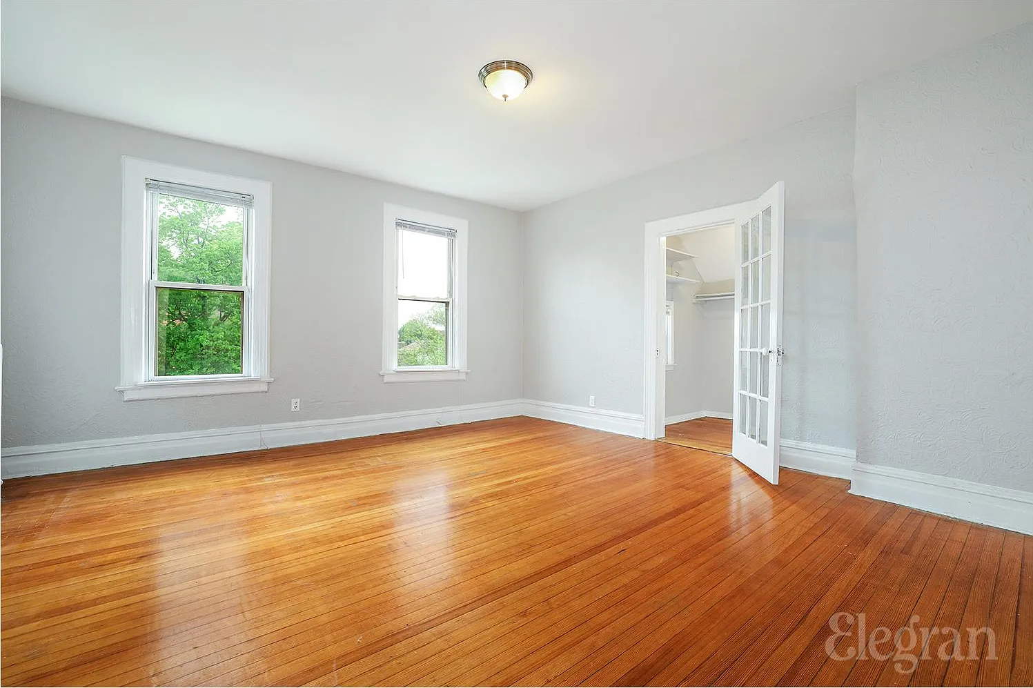 2 bed, 1100 sqft, $2,600 — Photo 1