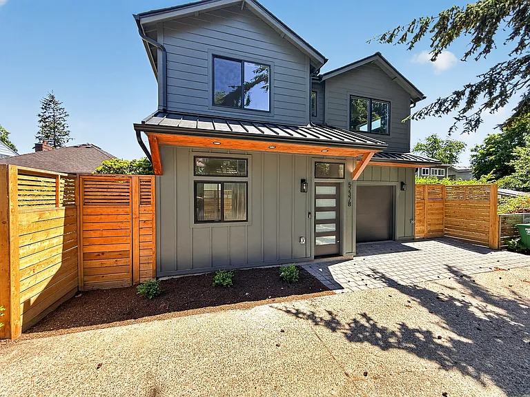 5237 37th Ave NE #B — Photo 22