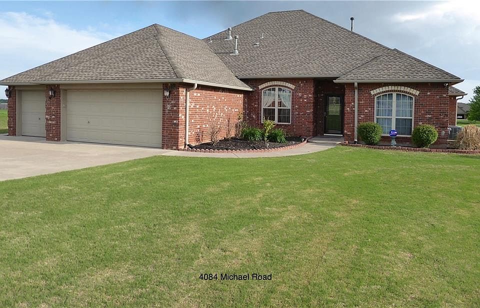 2nd image of 4084 Michael Rd