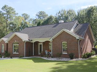 501 Cambridge Dr, Mc Cormick, SC 29835