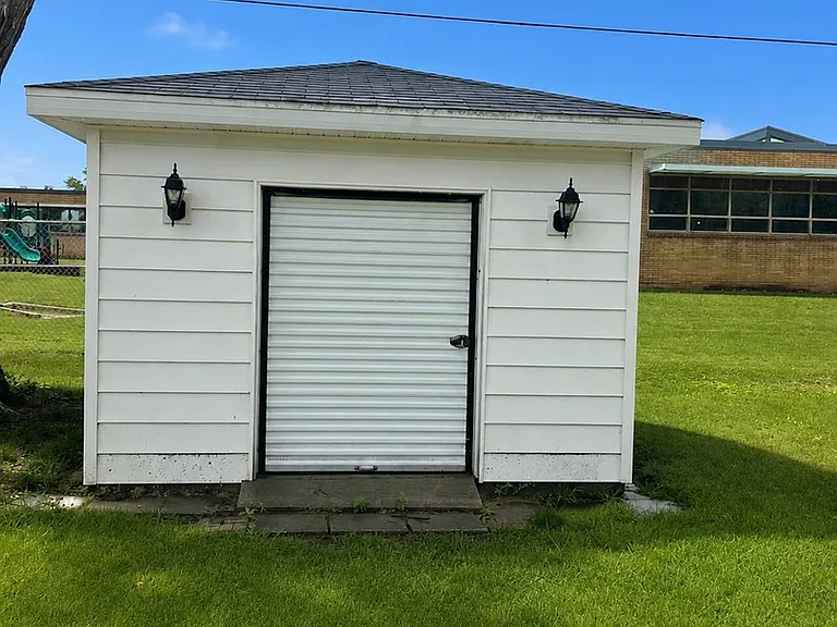 532 Riley Dr — Photo 3