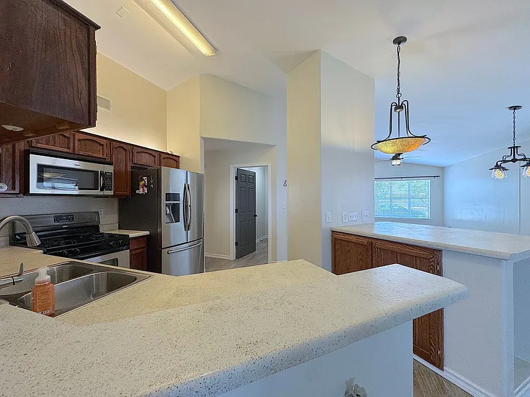 848 Sunset Park Dr — Photo 11