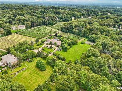 4 Justin Ct, Saddle River, NJ, 07458
