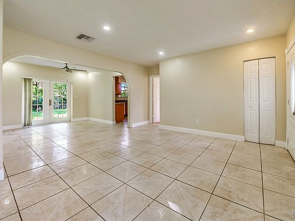 2nd image of 20440 NW 25th Ave
