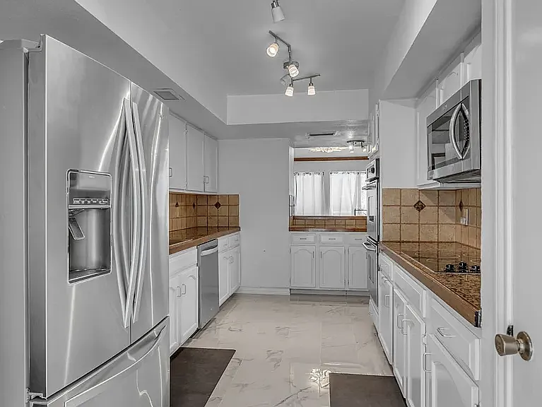6433 Southpoint Dr — Photo 10