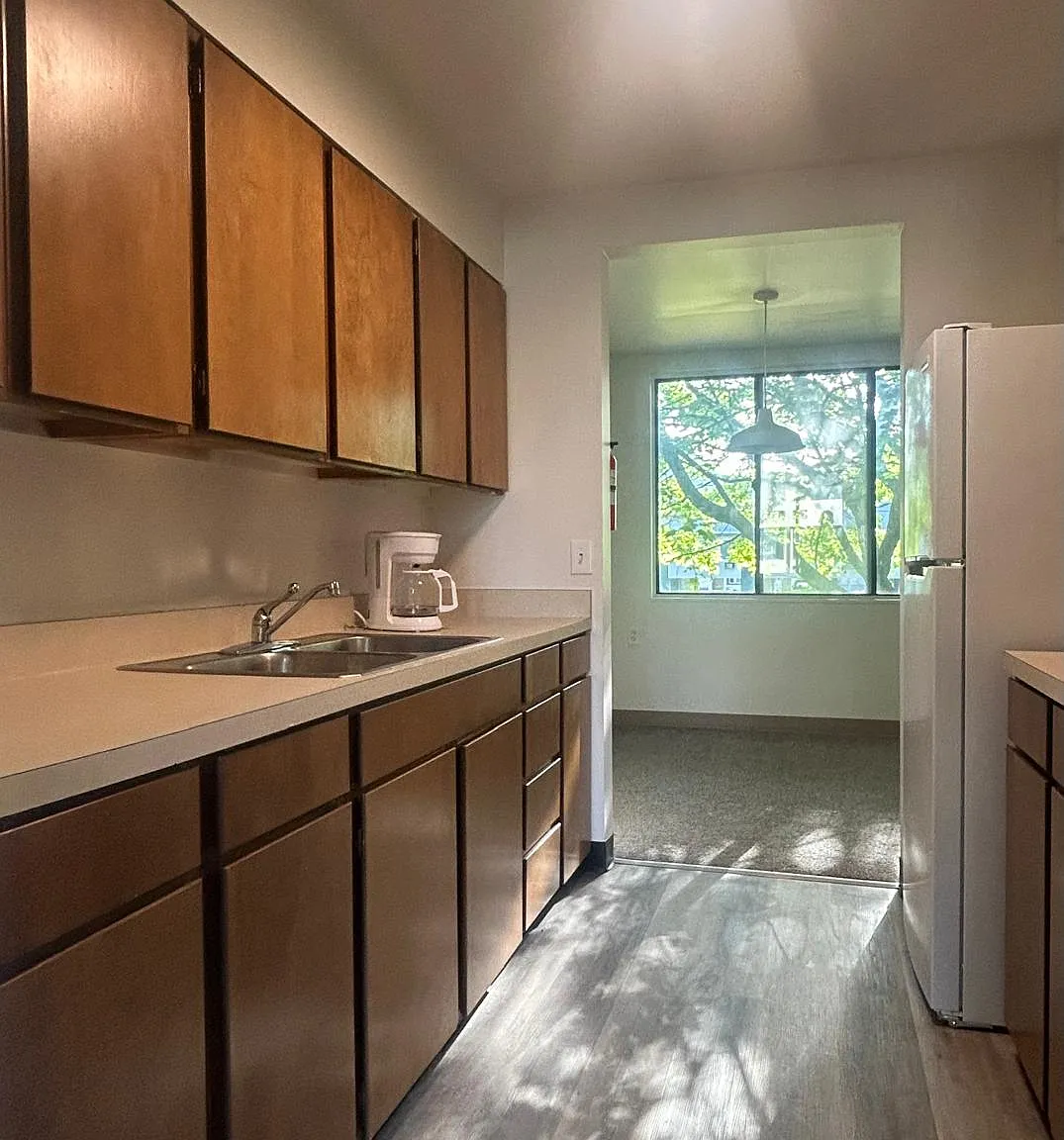 2 bed, 830 sqft, $849 — Photo 1