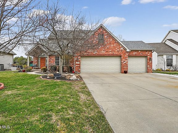 2nd image of 5742 Maple Creek Blvd