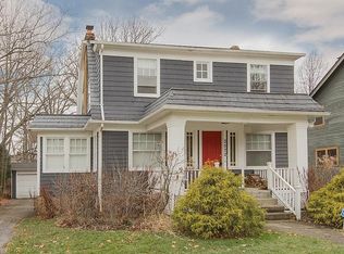 2572 Princeton Rd, Cleveland Heights, OH 44118