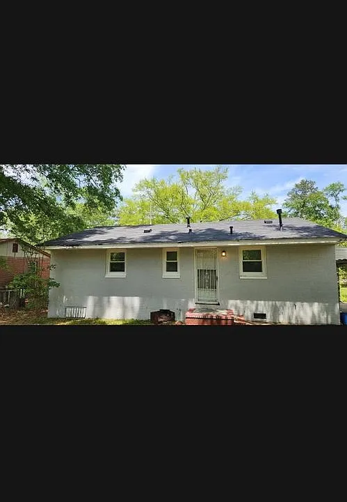 4700 Farley Dr