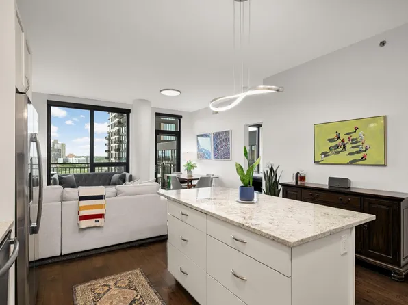 1240 S 2nd St Unit 825, Minneapolis, MN 55415