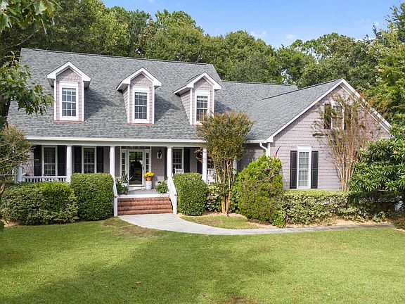 3rd image of 6919 Finian Drive