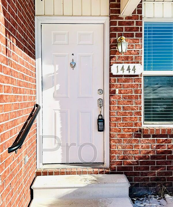 1st image of 1444 N Dawn Dr