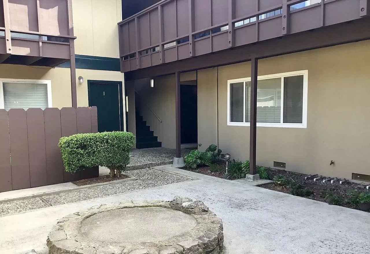 1 bed, $2,195 — Photo 1