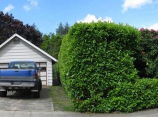 490 Park St, North Bend, OR 97459