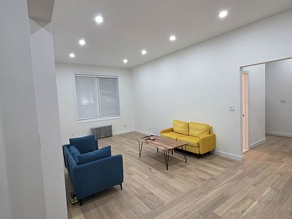 4342 45th St APT 1G