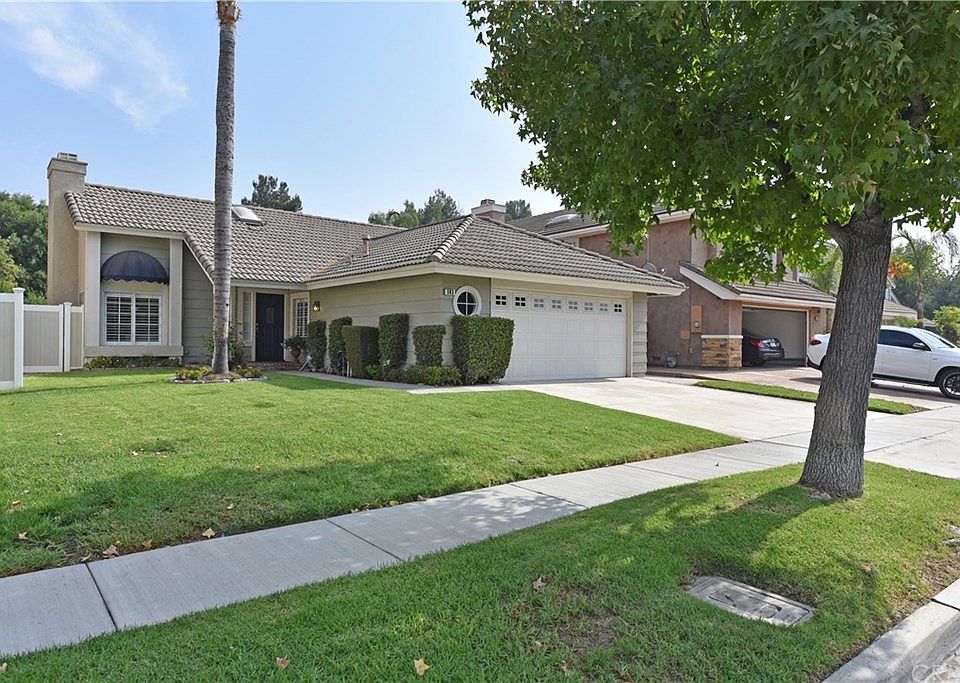 1st image of 383 Cabrillo Cir