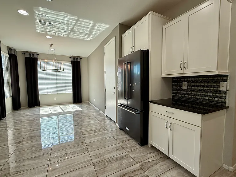 9464 W Fallen Leaf Ln — Photo 14