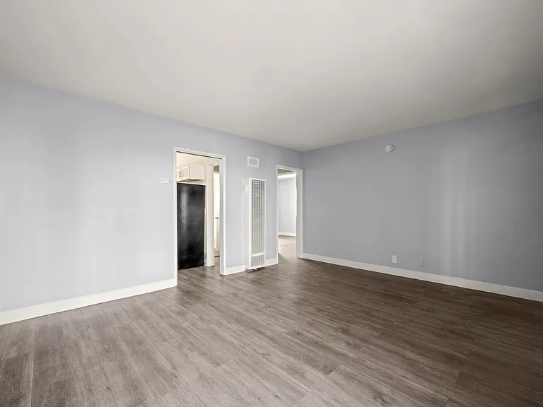 4108-4106 W Palmwood Dr — Photo 35