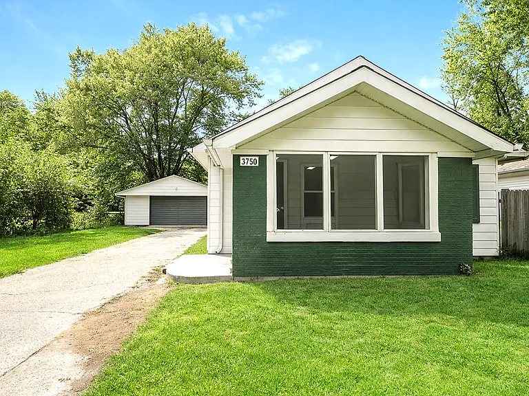 3750 N Kercheval Dr — Photo 1