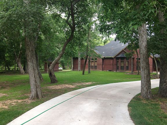 Front Lawn & Well House