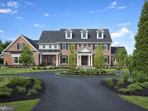 106 Ashley Ct, Moorestown, NJ 08057