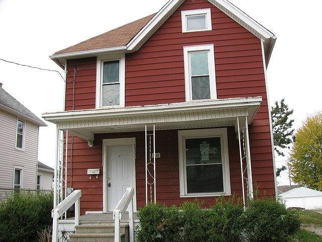 1st image of 511 Mary St