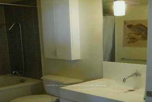 3rd image of 110 Charles St #2001