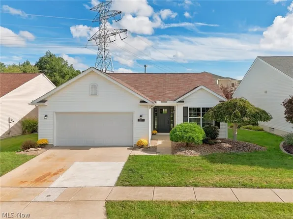 3382 Coopers Trl, Lorain, OH 44053