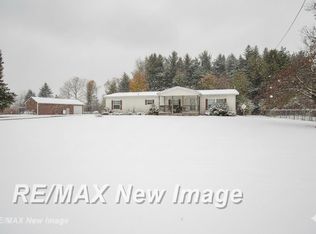 16420 Frost Rd, Hemlock, MI 48626