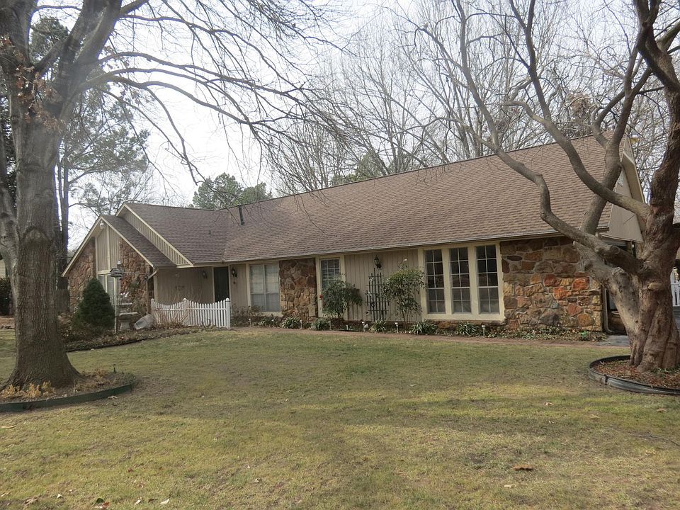 1st image of 7414 S Dennis Blvd