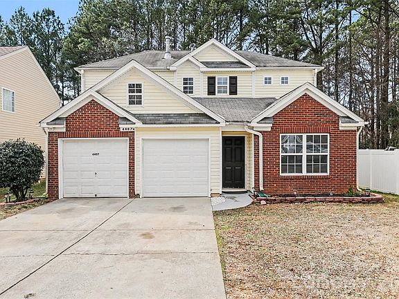 2nd image of 4407 Devonhill Ln